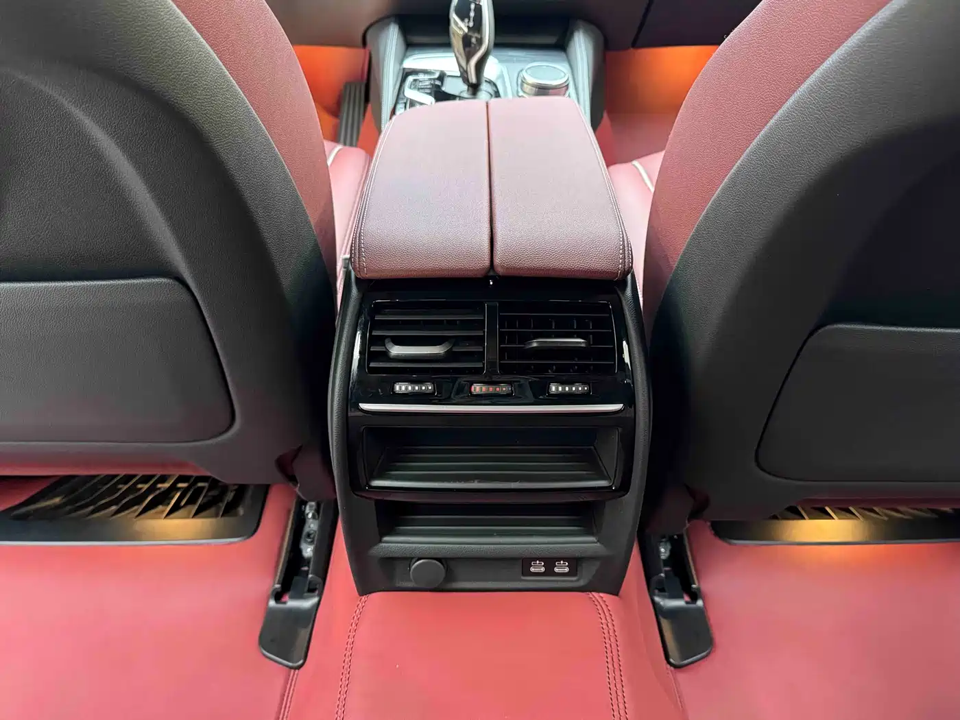 BMW 5 Series 2023 530Li xDrive M Sport Package фото 17