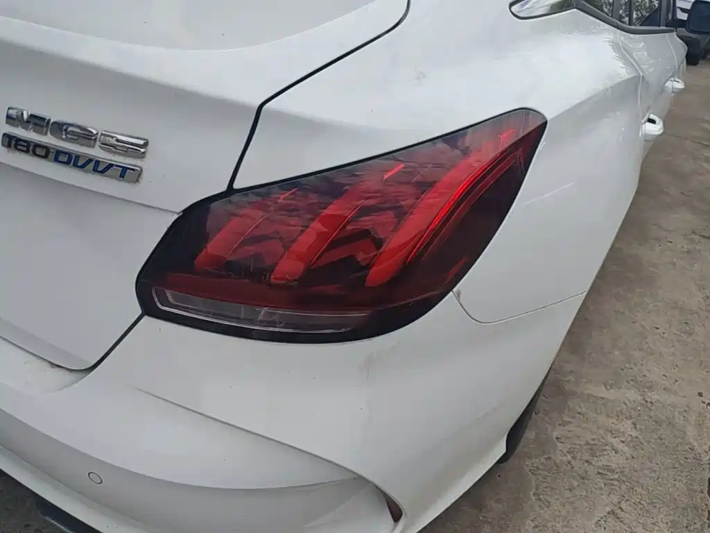 MG MG5 2024 2023 180DVVT CVT Luxury Edition