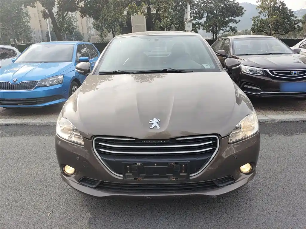 Peugeot 301 2016 1.6L Auto Comfort Edition фото 19