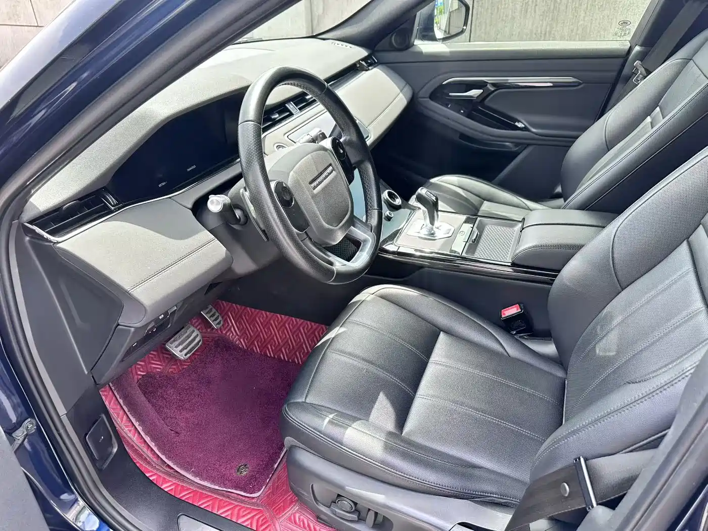 Land Rover Range Rover Evoque 2020 249PS R-DYNAMIC SE Sport Tech Edition фото 3
