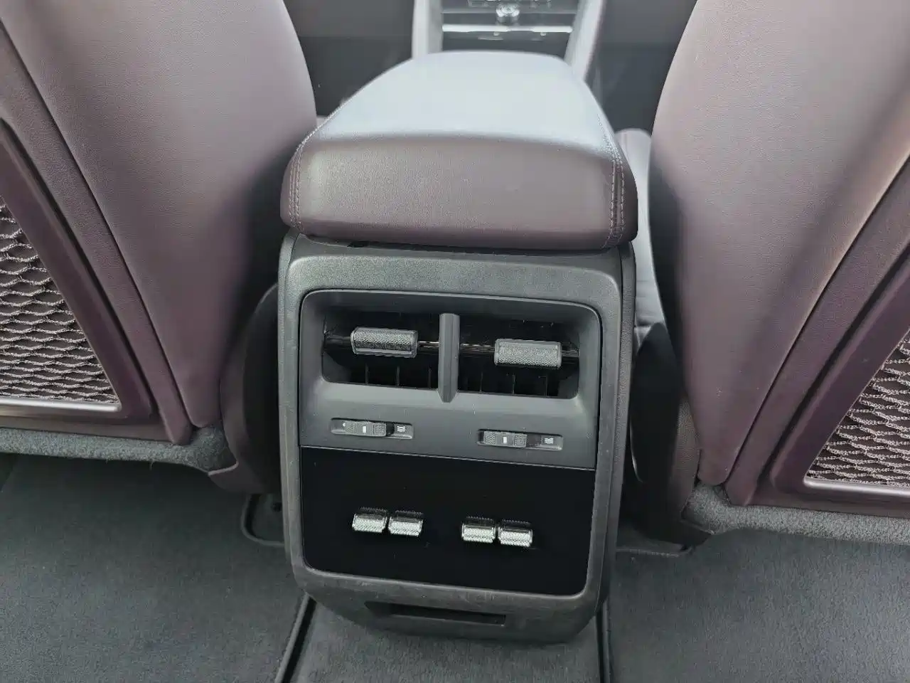 Porsche Macan EV 2025 2024 Macan 4