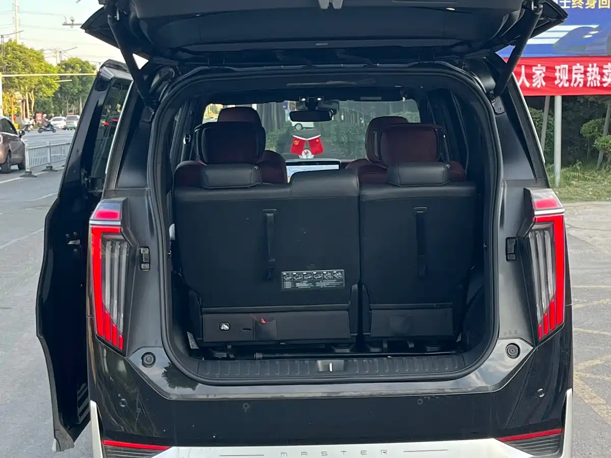 GAC Trumpchi Trumpchi M8 2025 Model Master Series Super Hybrid Edition фото 10