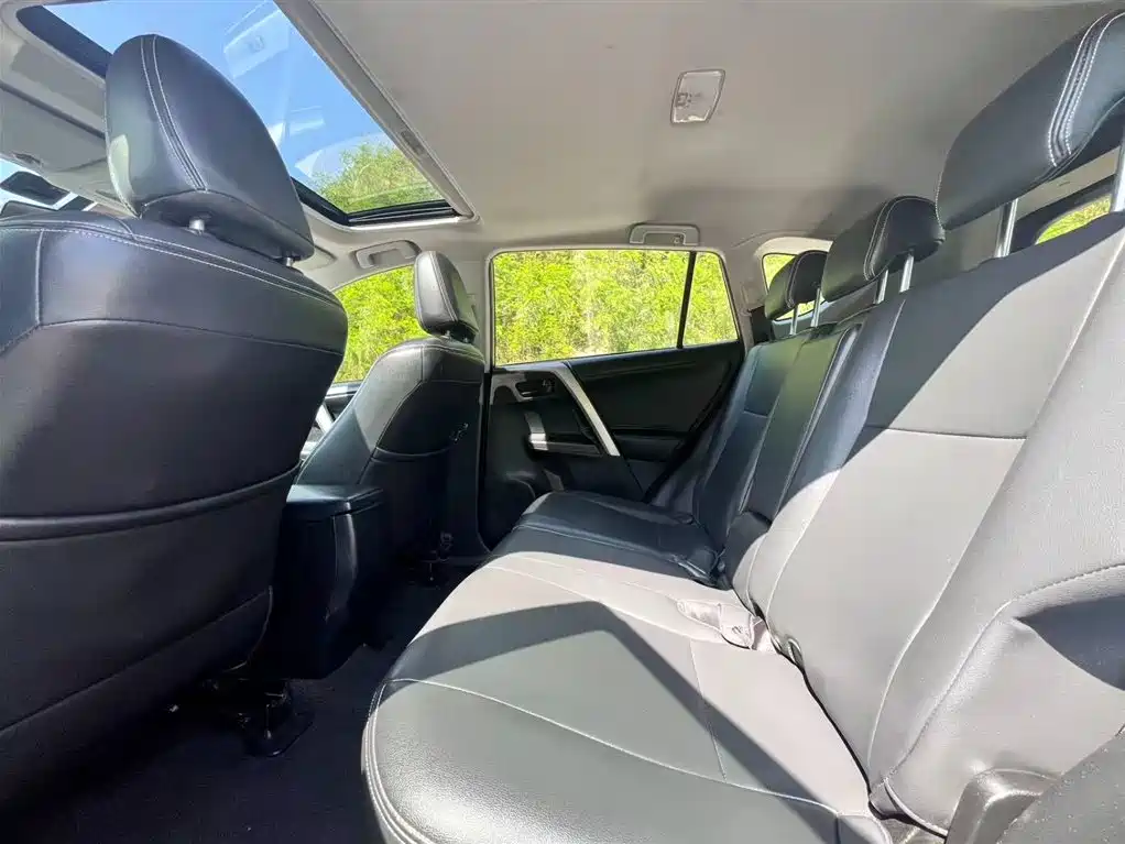 Toyota RAV4 Rongfang 2019 2.0L CVT 2WD Pioneer Version China V фото 6