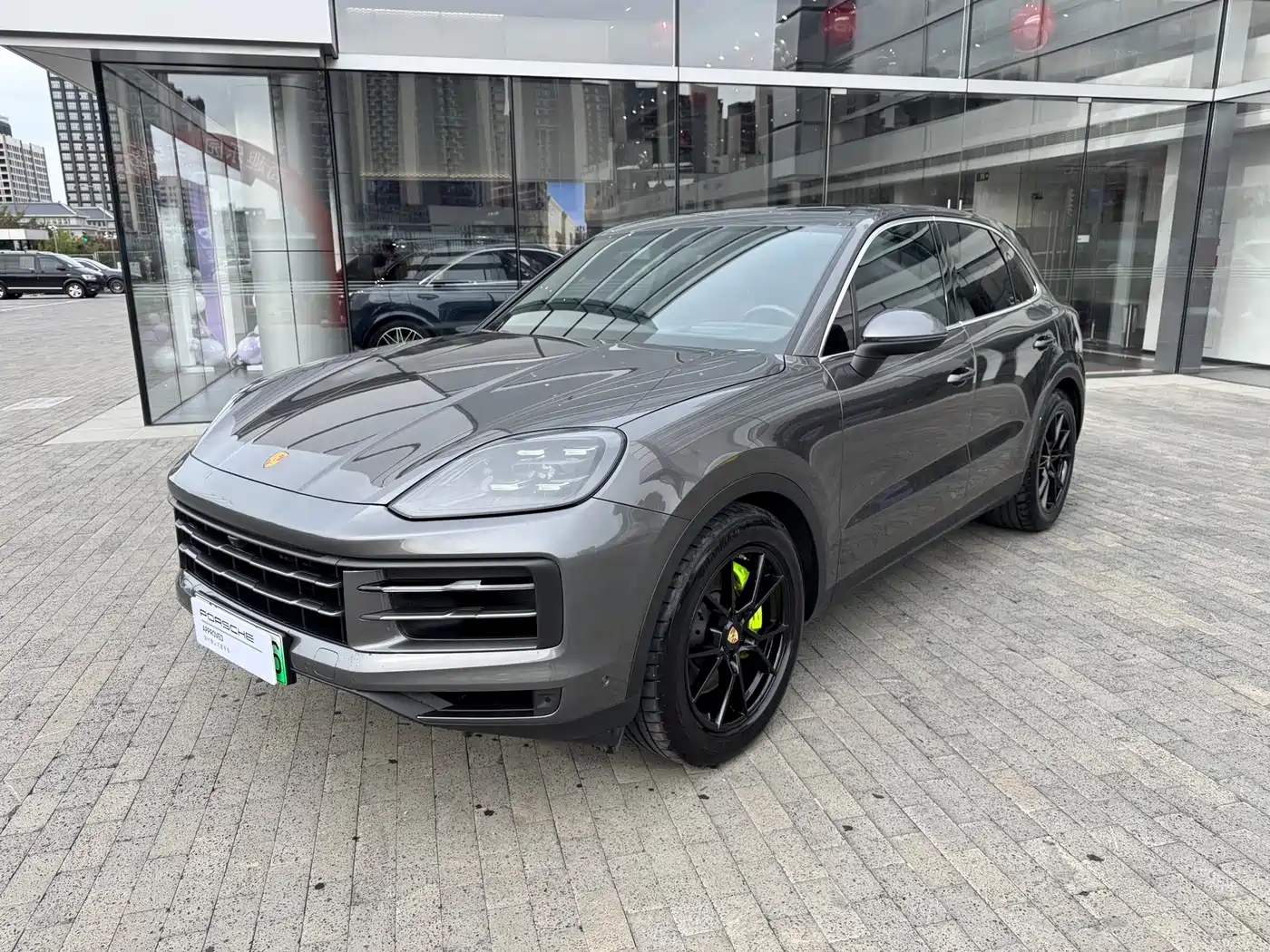 Porsche Cayenne New Energy 2024 Cayenne E-Hybrid 2.0T фото 3