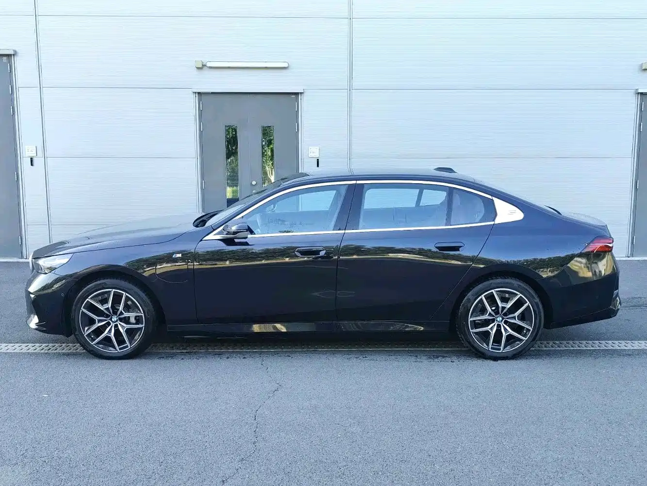BMW i5 2025 2025 eDrive 35L M Sport Package