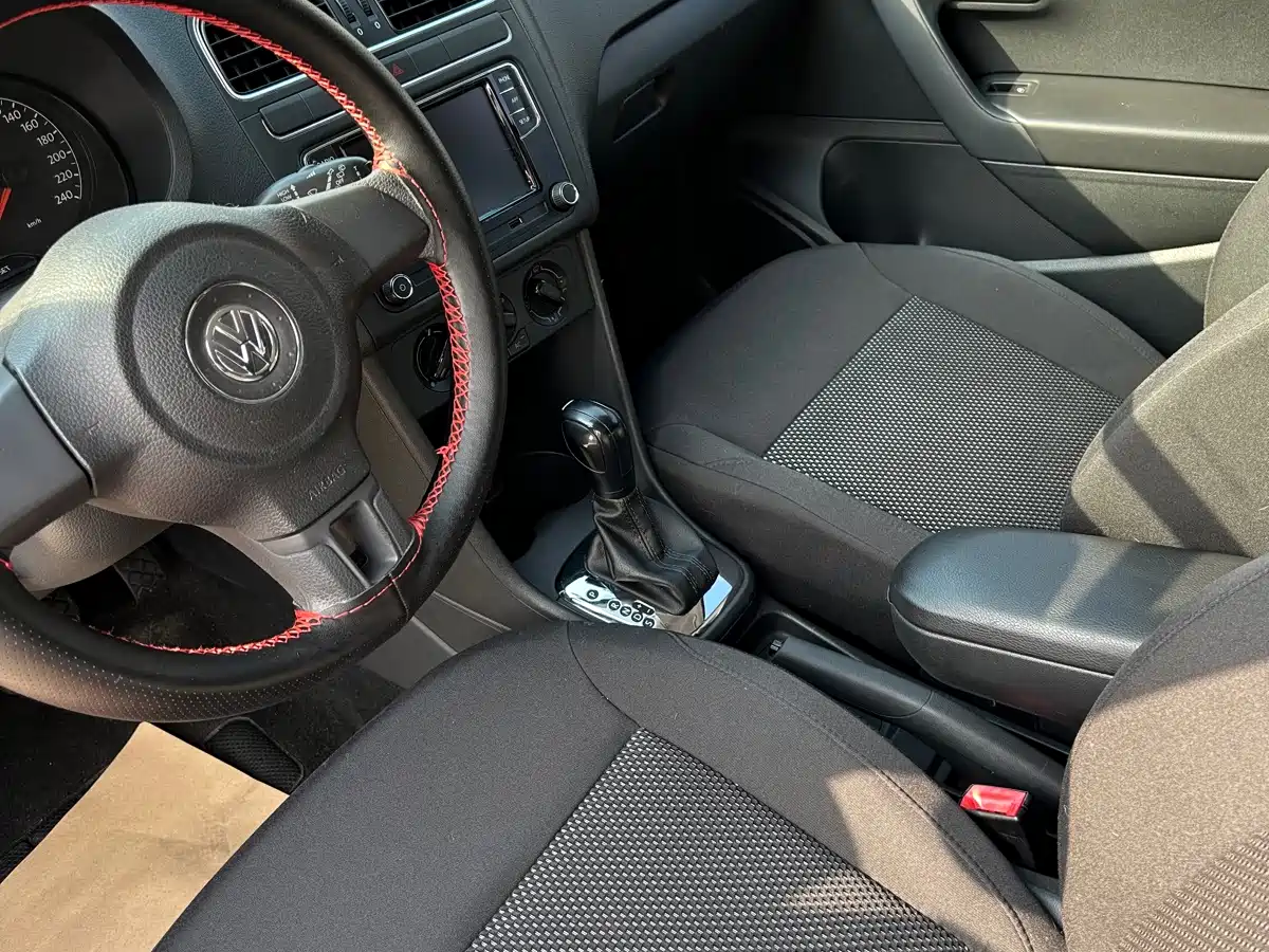 Volkswagen Polo 2013 2013 1.6L Automatic Comfort Edition