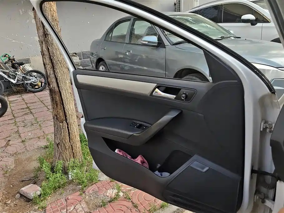 Volkswagen Santana 2015 Gran Santana 1.6L Automatic Comfort фото 7