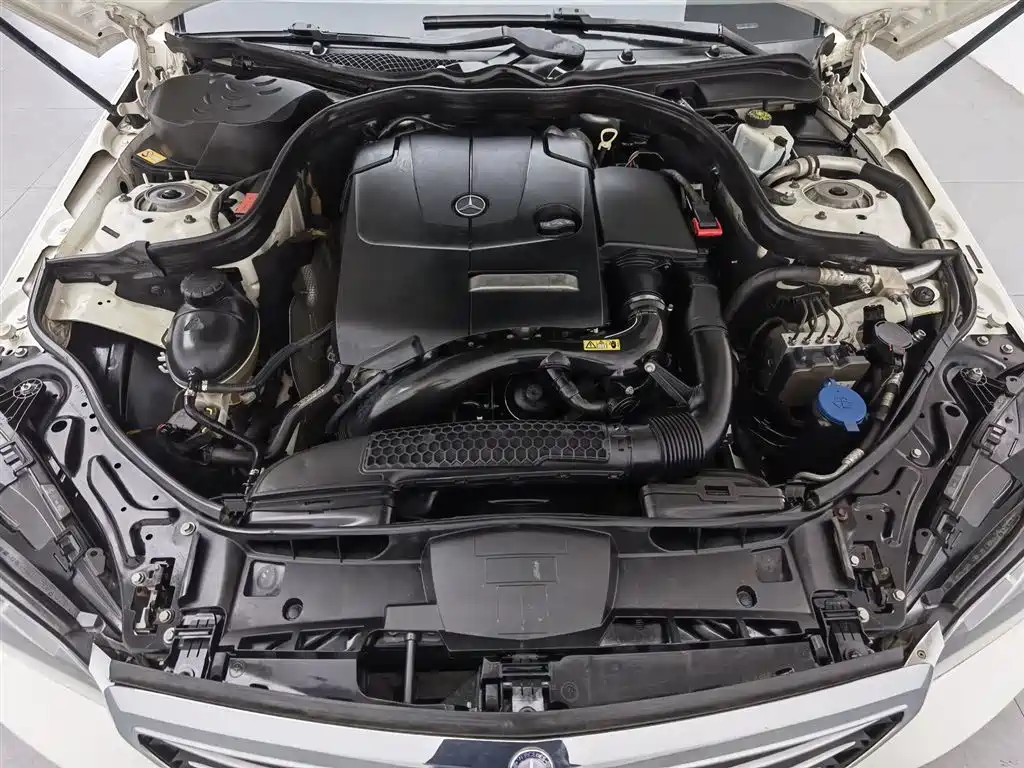 Mercedes-Benz E-Class 2015 E 260 L фото 6