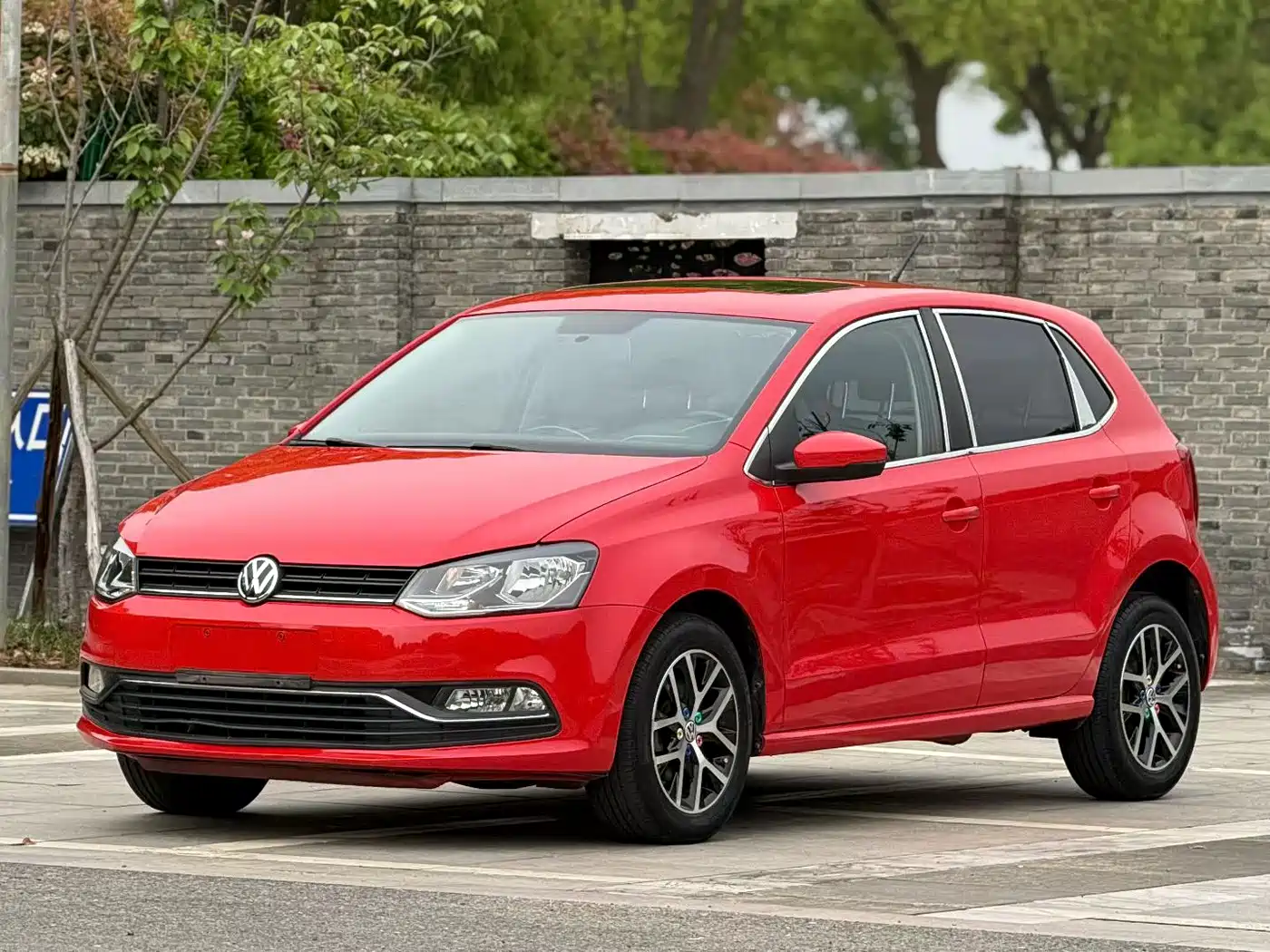 Volkswagen Polo 2016 1.6L Automatic Comfort