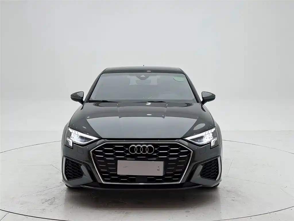 Audi A3 2024 Model Sportback 35 TFSI Fashion Sport фото 2