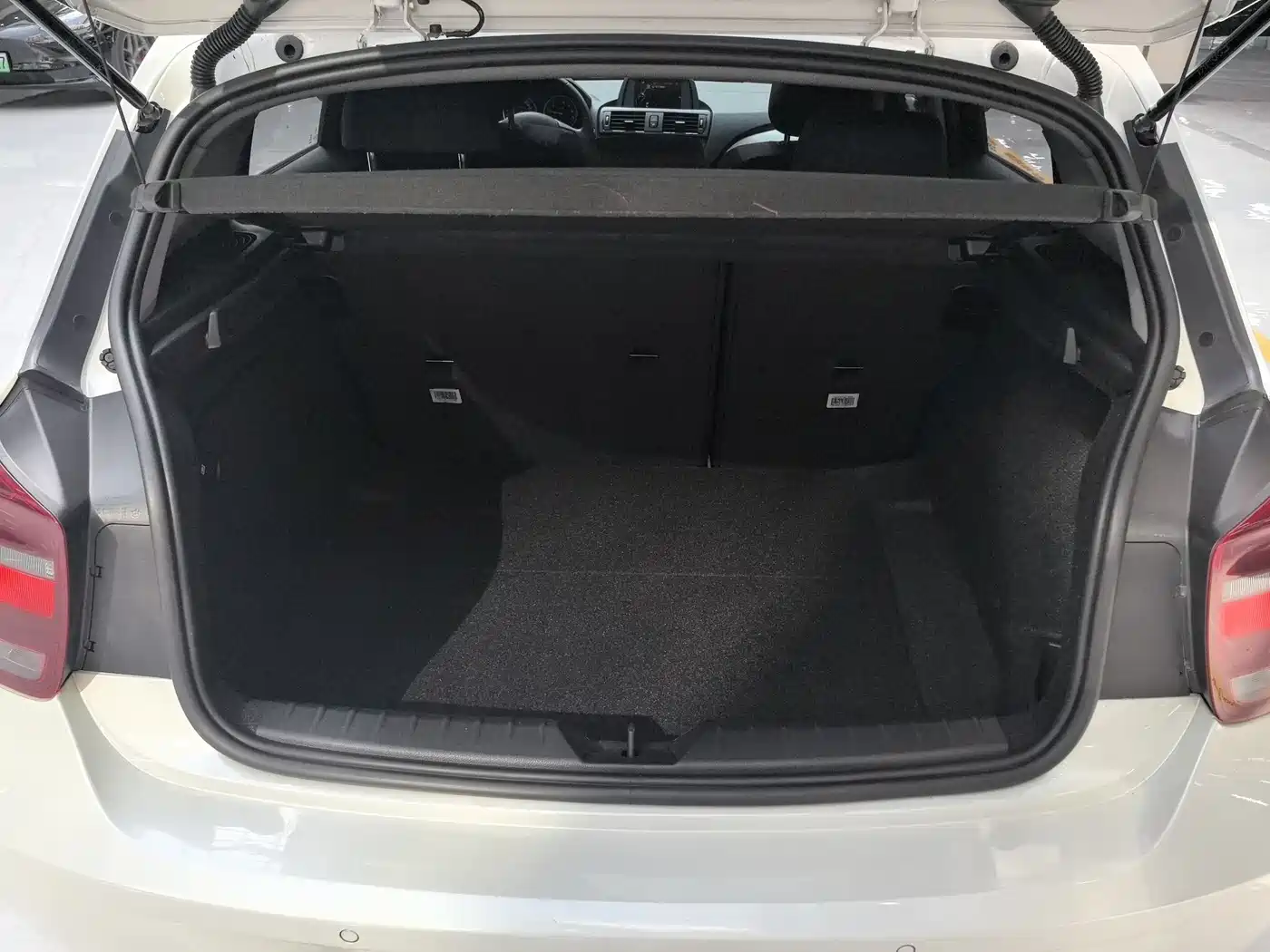 BMW 1 Series (Import) 2013 Facelift 116i Leading Model фото 16