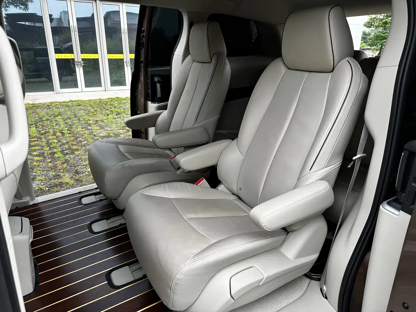 Buick GL8 2020 Model Land Business Class 652T Luxury фото 10