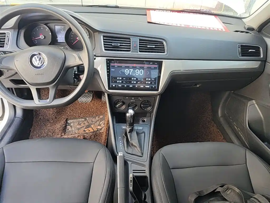 Volkswagen Lavida 2015 1.6L Automatic Trend Edition фото 13