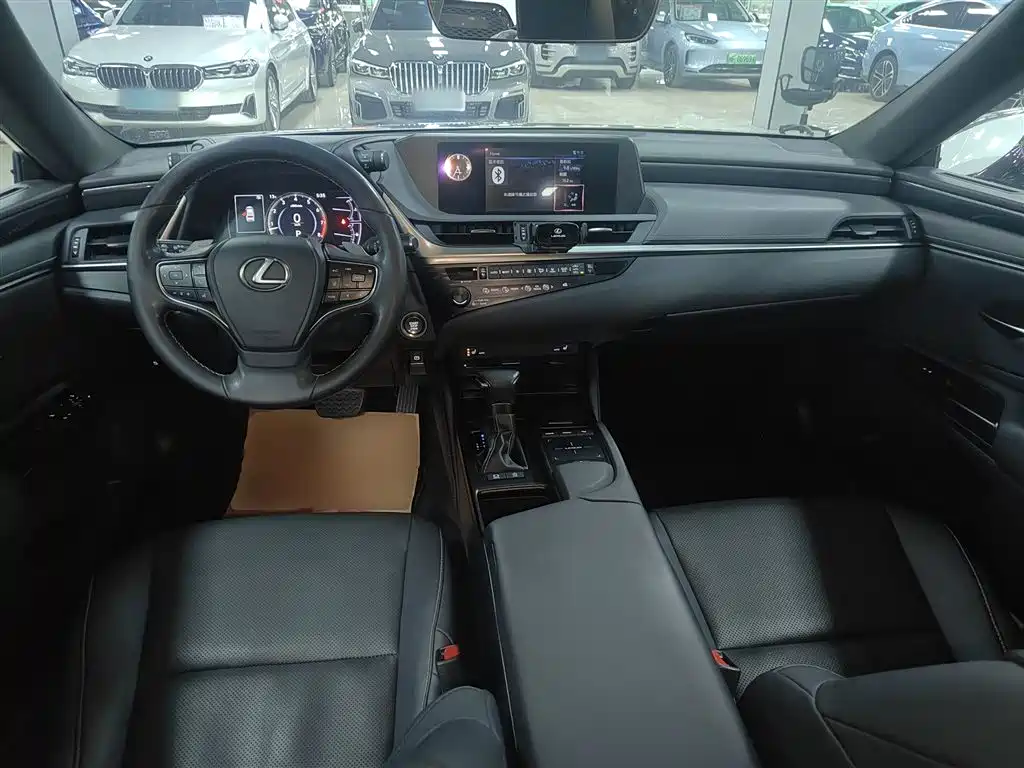 Lexus ES 2018 200 Excellence Edition China V фото 6