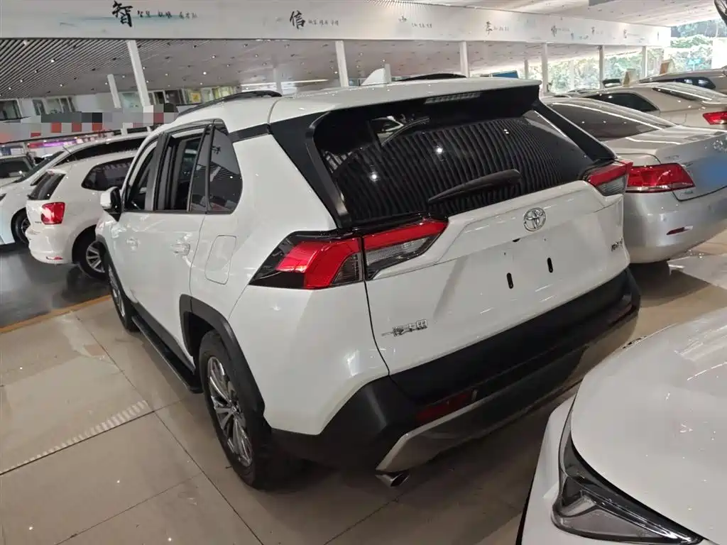 Toyota RAV4 Rongfang 2023 2.0L CVT FWD Style Plus Edition фото 5