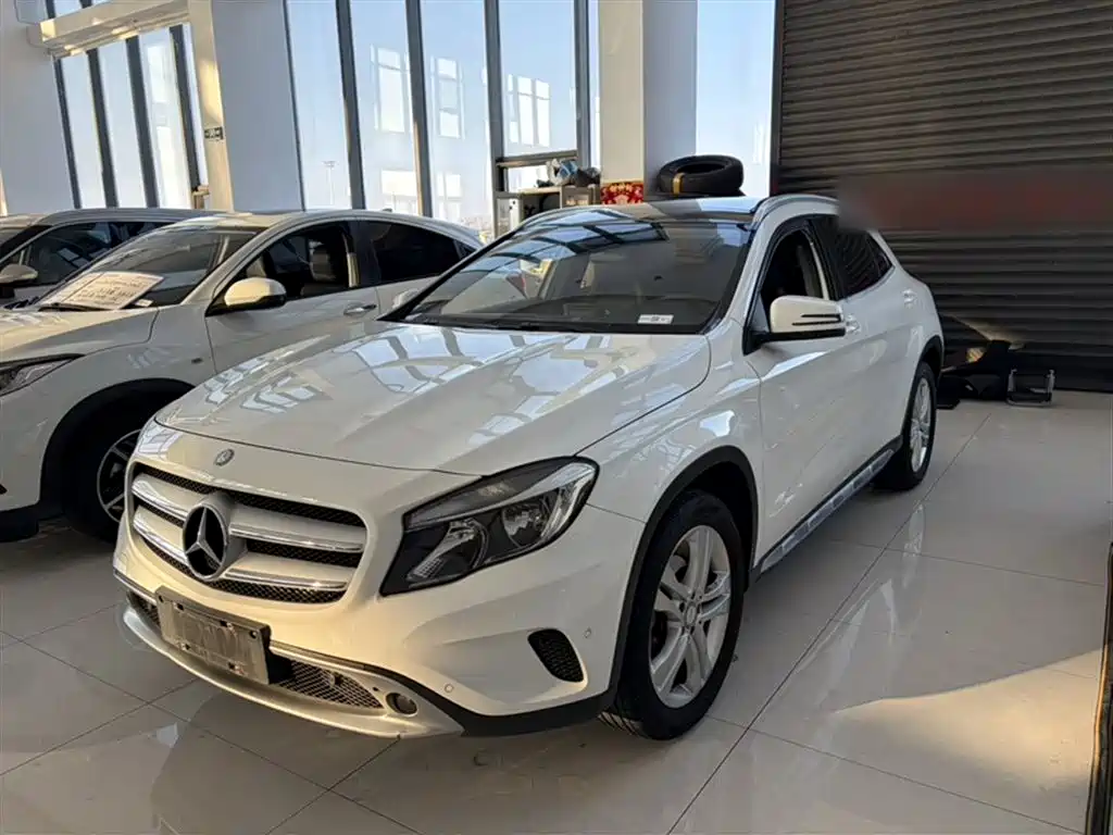 Mercedes-Benz GLA 2015 GLA 200 Dynamic фото 10