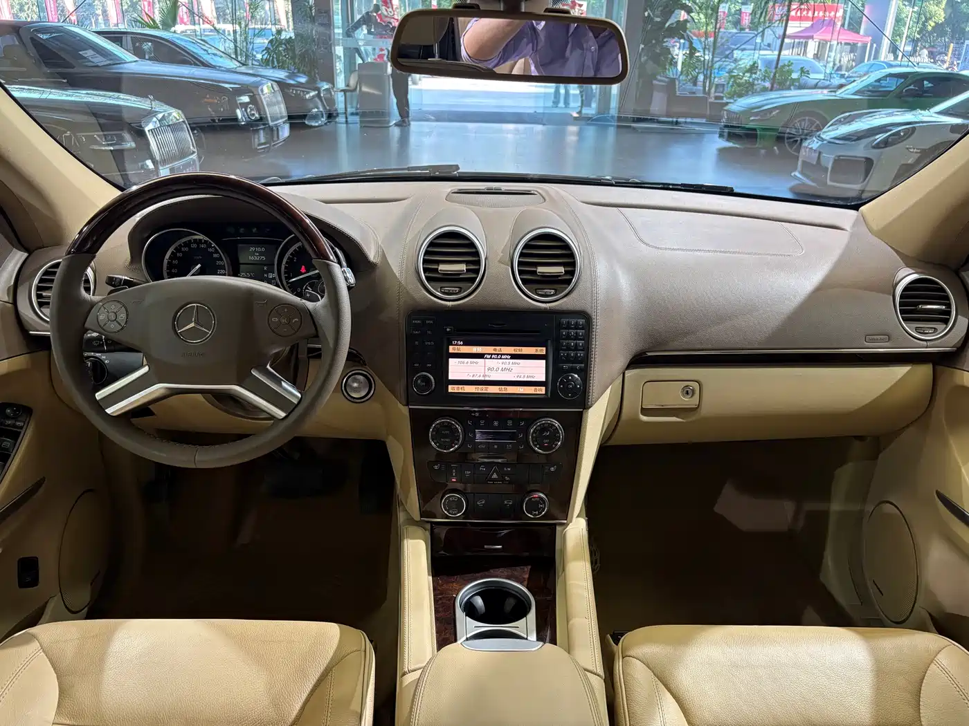 Mercedes-Benz GL-Class 2011 GL 450 4MATIC Premium фото 13
