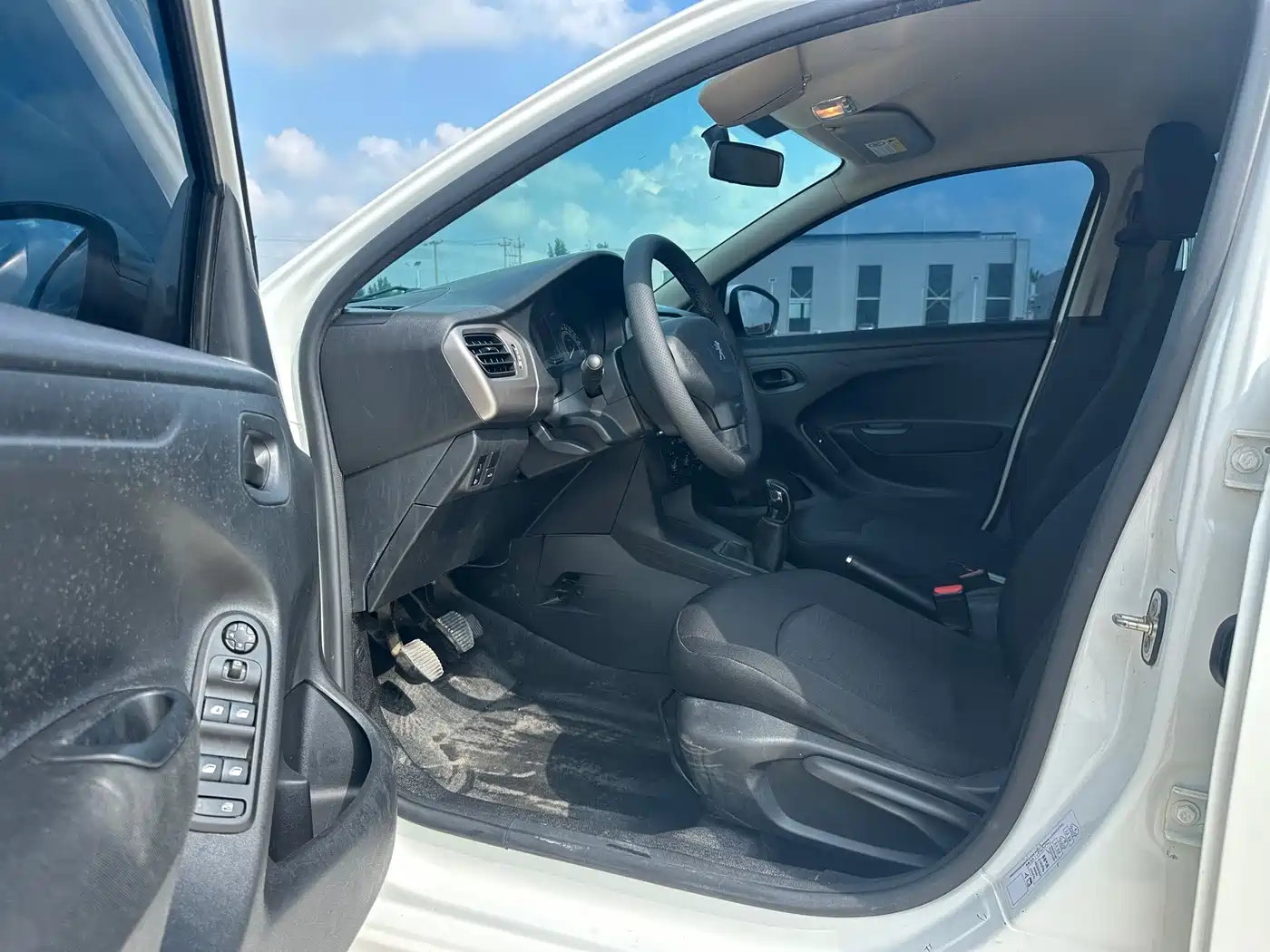 Peugeot 301 2017 2016 1.6L Manual Comfort Edition