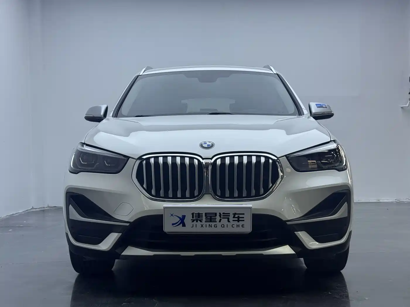 BMW X1 2021 Facelift sDrive20Li Premium фото 2