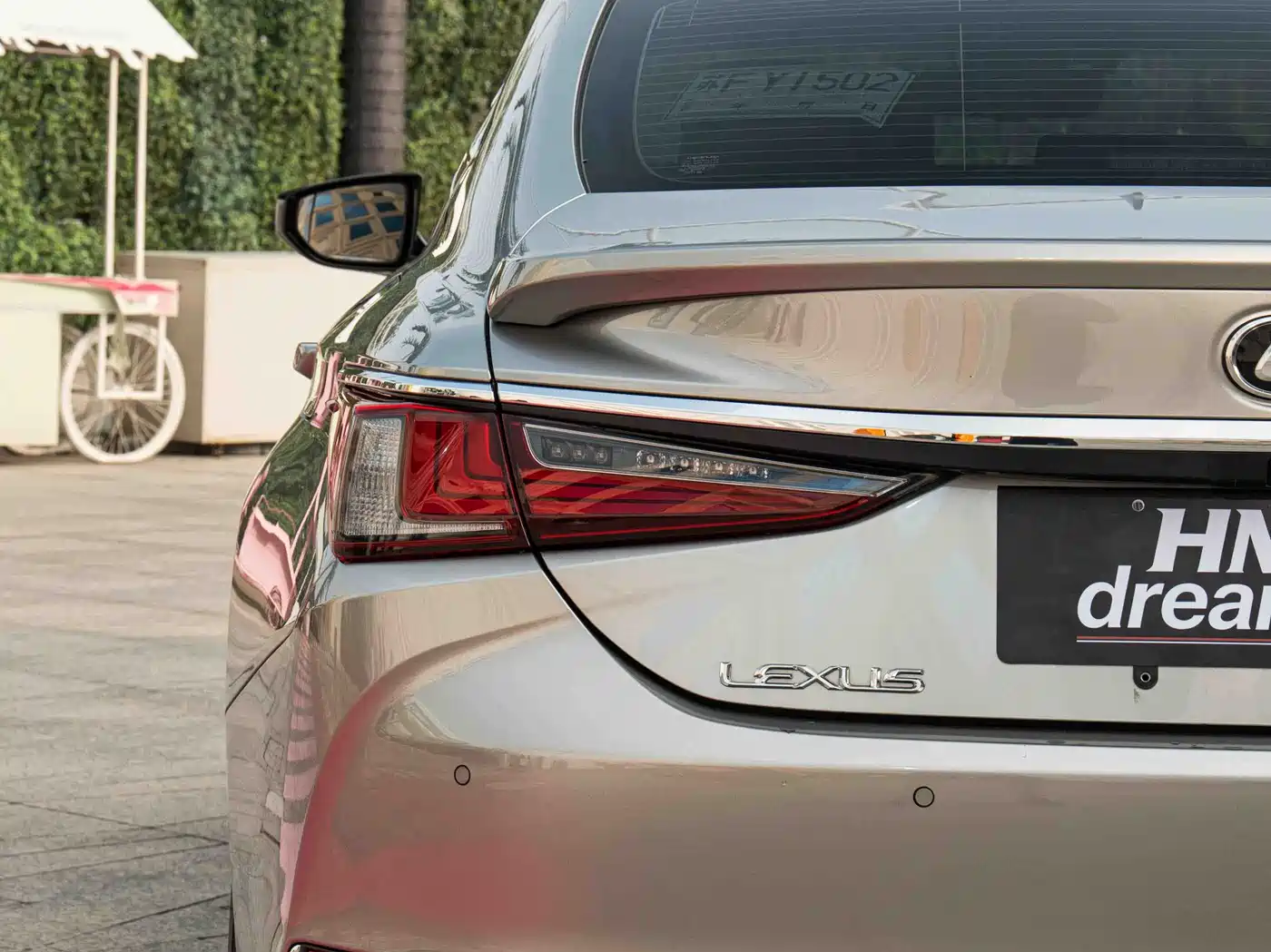 Lexus ES 2022 300h Ultimate Edition фото 9