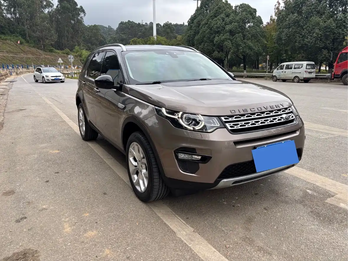 Land Rover Discovery Sport 2017 2.0T HSE фото 3