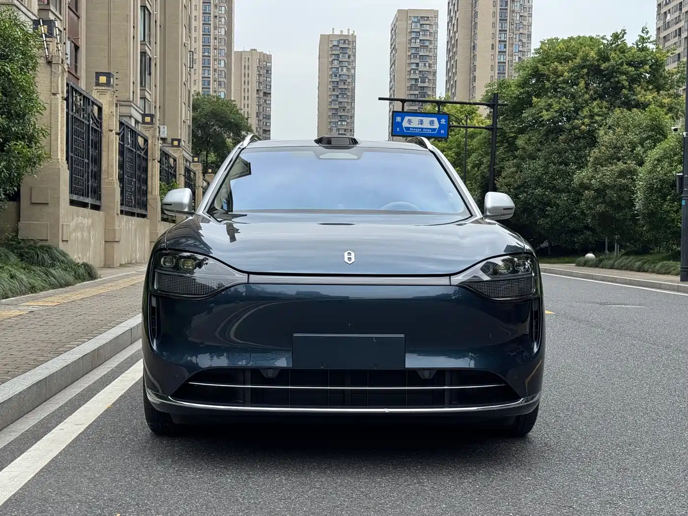 AITO Wenjie AITO M9 2025 Extended Range Ultra 52kWh 6-Seater фото 2