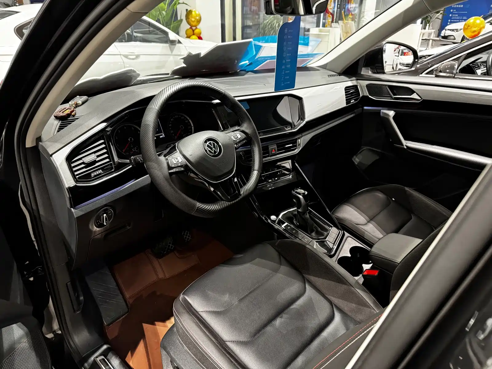 صورة 6 - Volkswagen Tayron