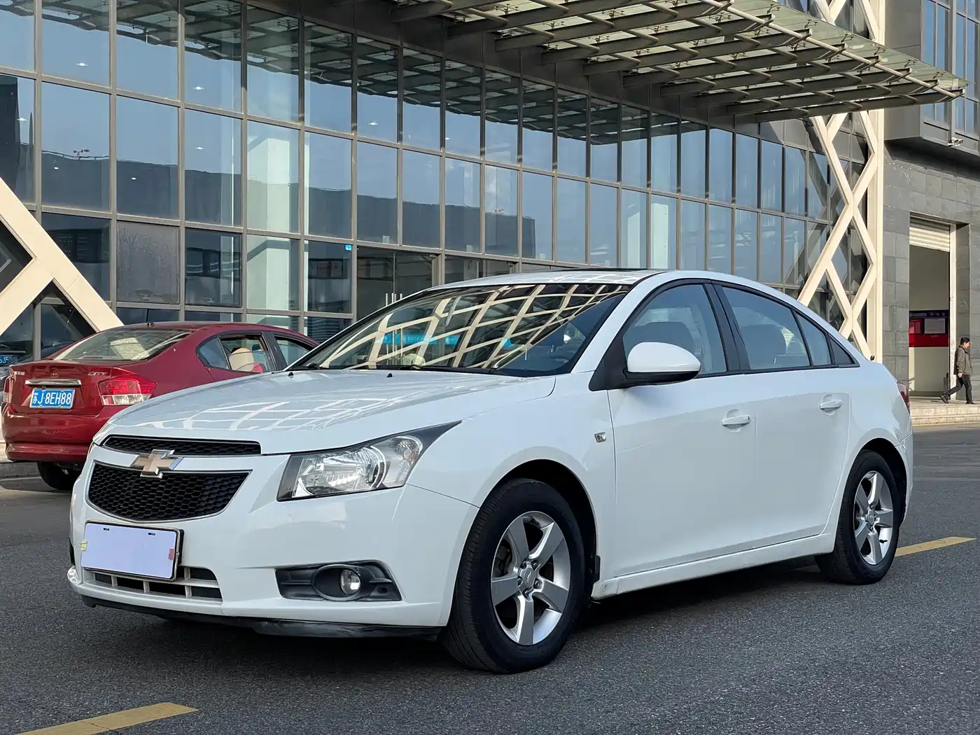 Chevrolet Cruze 2013 Model 1.8L SE AT