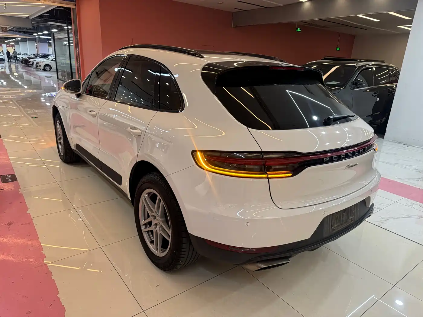 Porsche Macan 2020 Macan 2.0T фото 15
