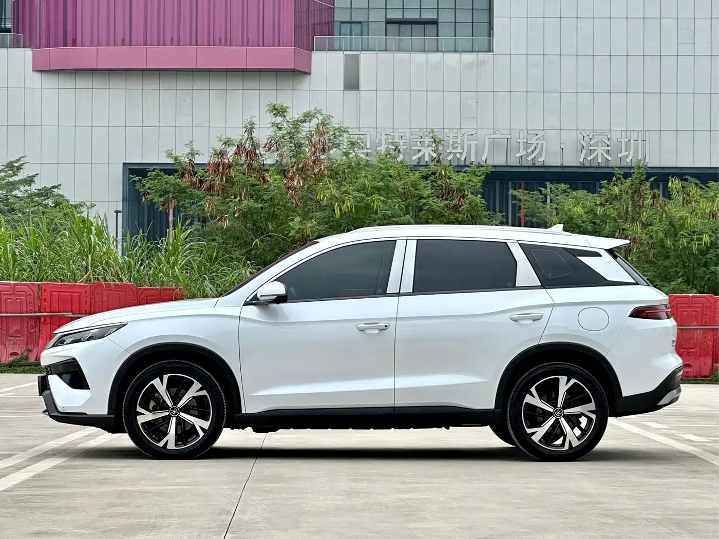 BYD Song Pro New Energy 2025 2nd Gen DM-i 115KM Excellence фото 7