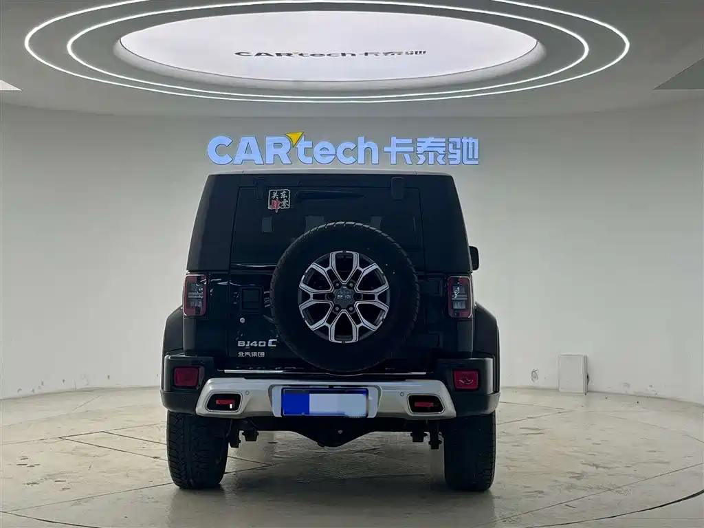 BAIC ORV Beijing Offroad BJ40 2024 2.0T Urban Hunter Glory Edition фото 3