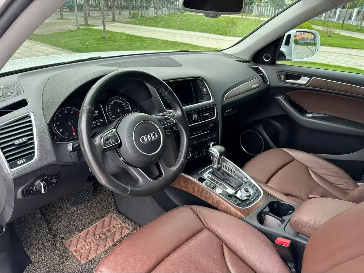 Audi Q5 2015 40 TFSI Comfort фото 2