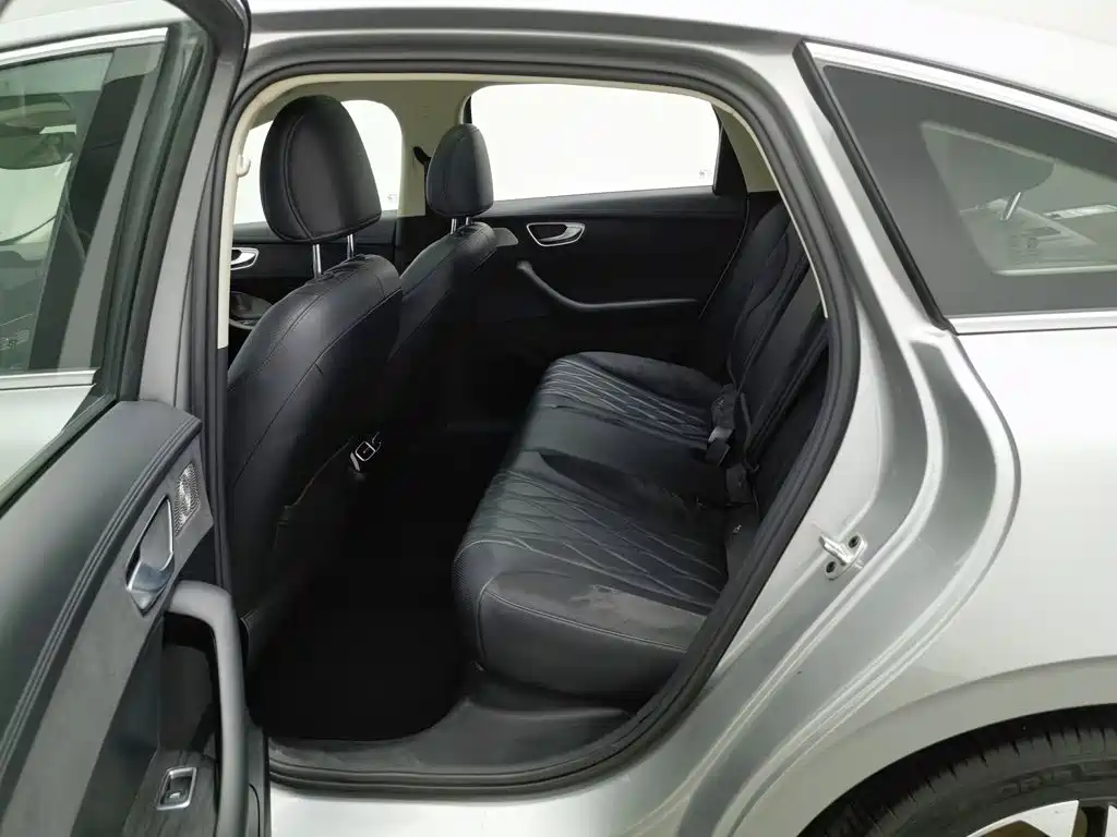 Roewe D7 2023 2023 DMH 125km Flagship Edition