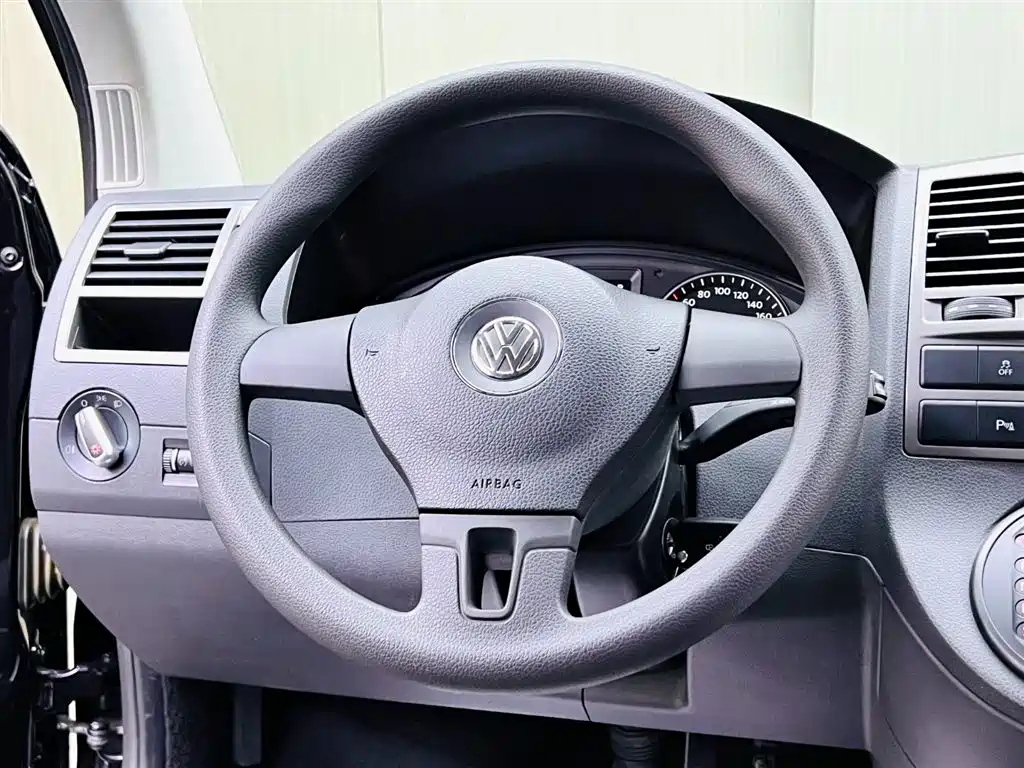 Volkswagen Caravelle 2014 2014 2.0TSI 4WD Comfort Edition