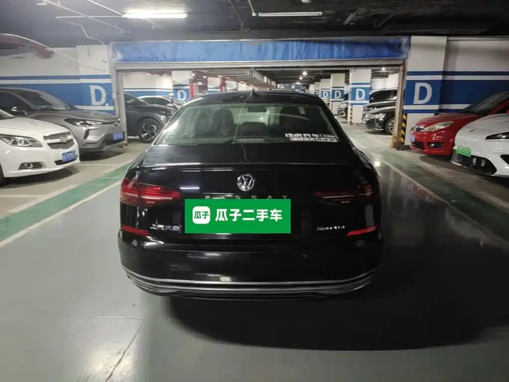 صورة 6 - Volkswagen Passat