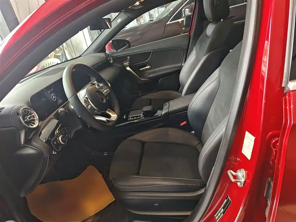 Mercedes-Benz A-Class 2020 Facelift A 200 L Sport Sedan Fashion фото 14