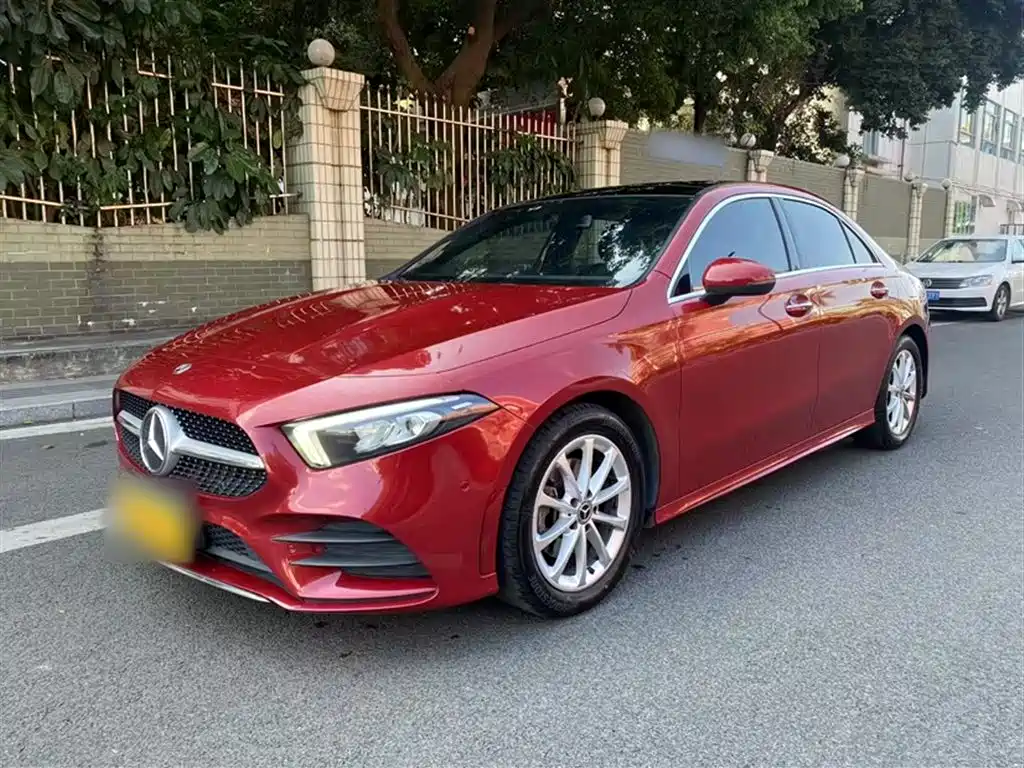 Mercedes-Benz A-Class 2020 Facelift A 200 L Sport Sedan Fashion фото 2
