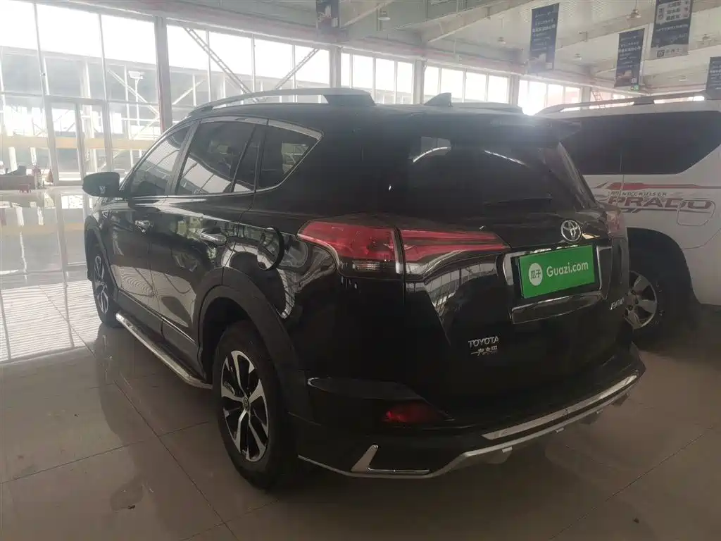 Toyota RAV4 Rongfang 2016 2.0L CVT 2WD Trend (China V) фото 23