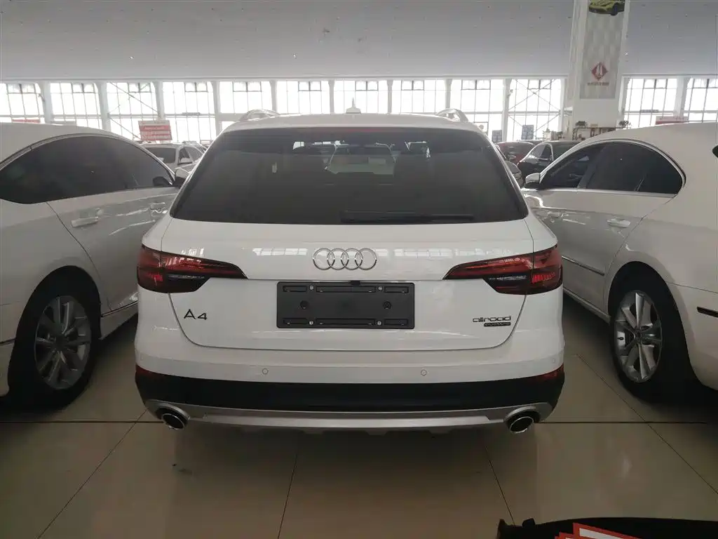 Audi A4 (Import) 2017 45 TFSI allroad quattro Fashion фото 6