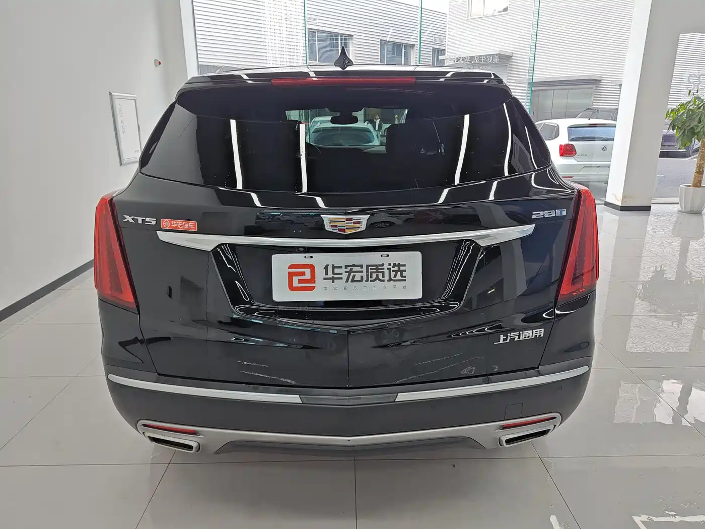 Cadillac XT5 2022 2.0T 2WD Luxury фото 4