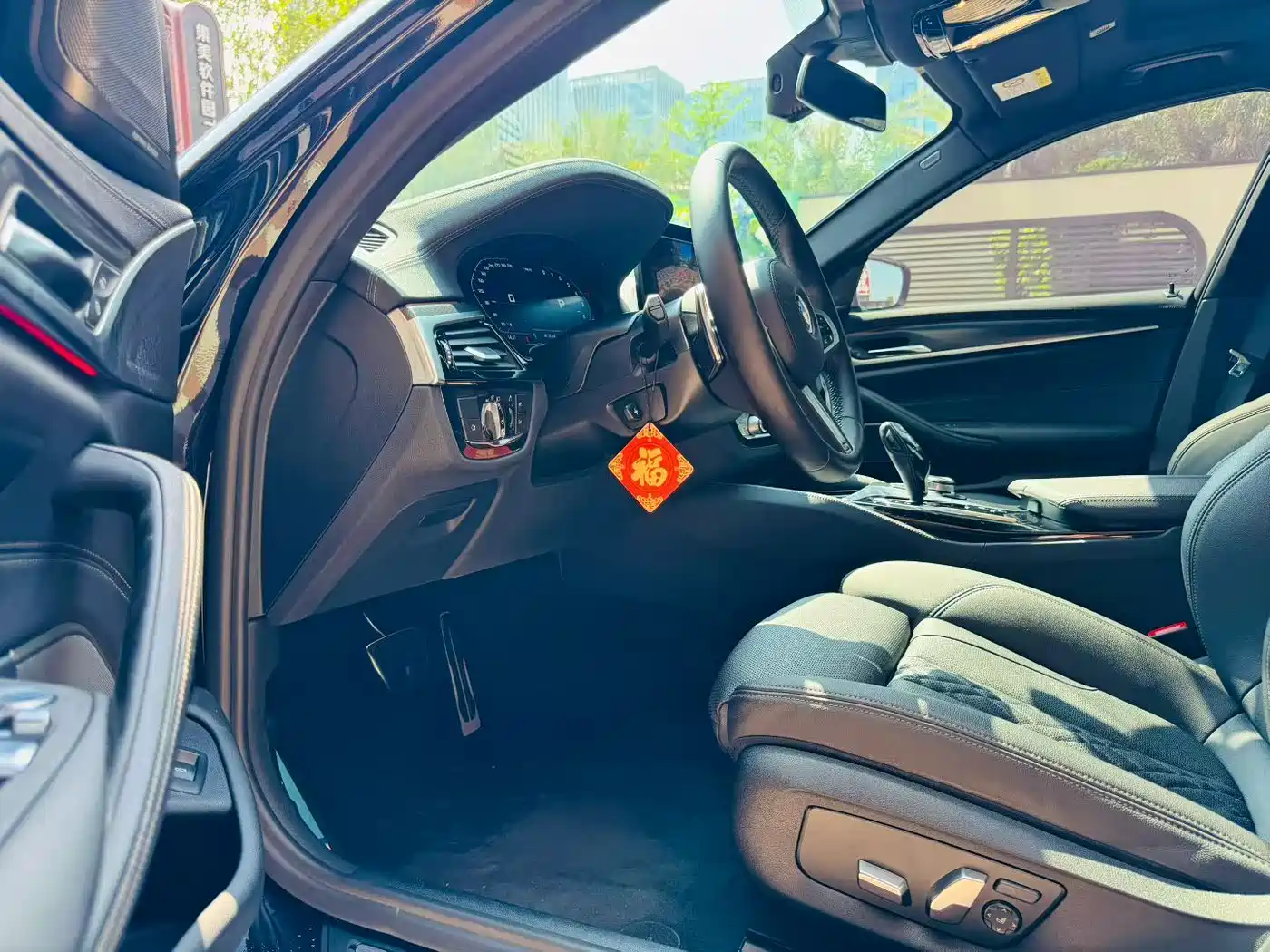 BMW 5 Series (Import) 2022 530i M Sport Package фото 4