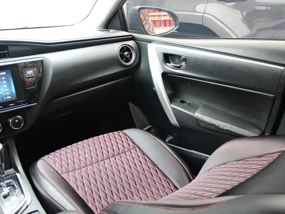 Toyota Corolla 2017 Facelift 1.2T S-CVT GL-i фото 14