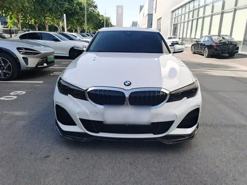 BMW 3 Series 2021 325Li M Sport Package фото 3