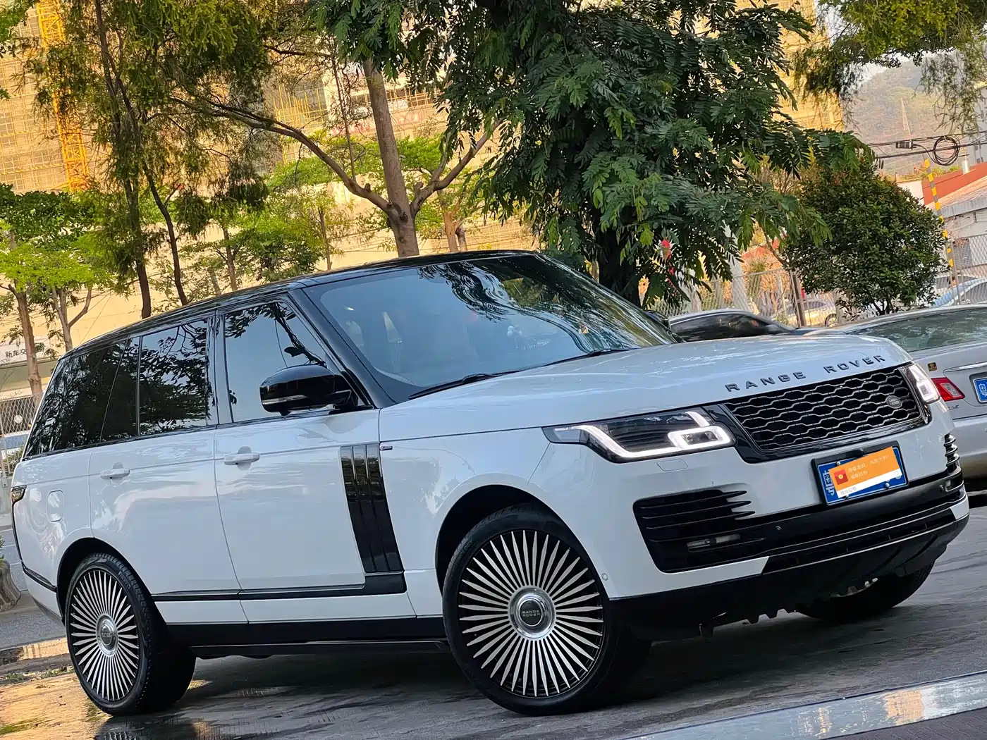 Фото 4 - Land Rover Range Rover