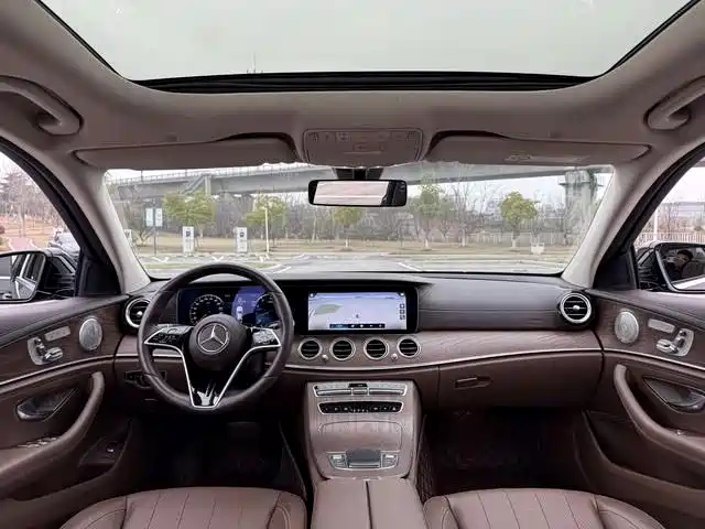 E CLASS