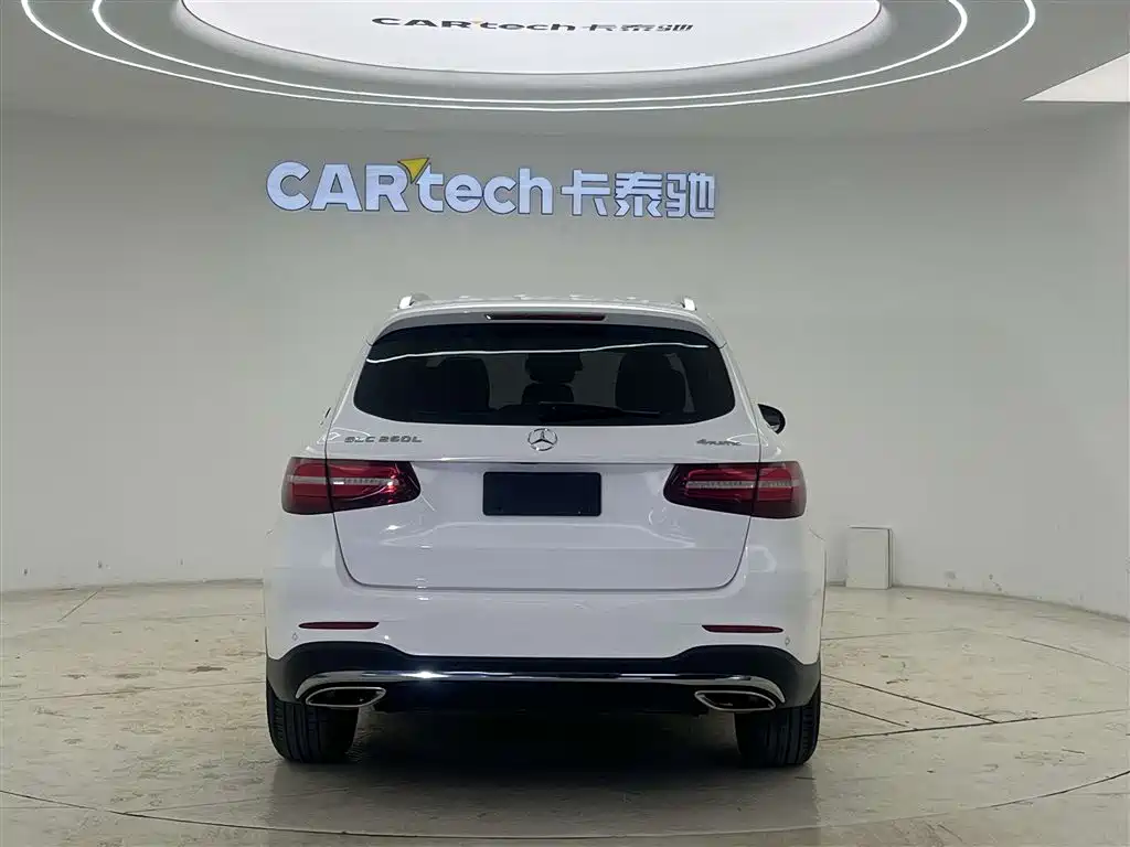 Mercedes-Benz GLC 2017 GLC 260 4MATIC Luxury фото 3