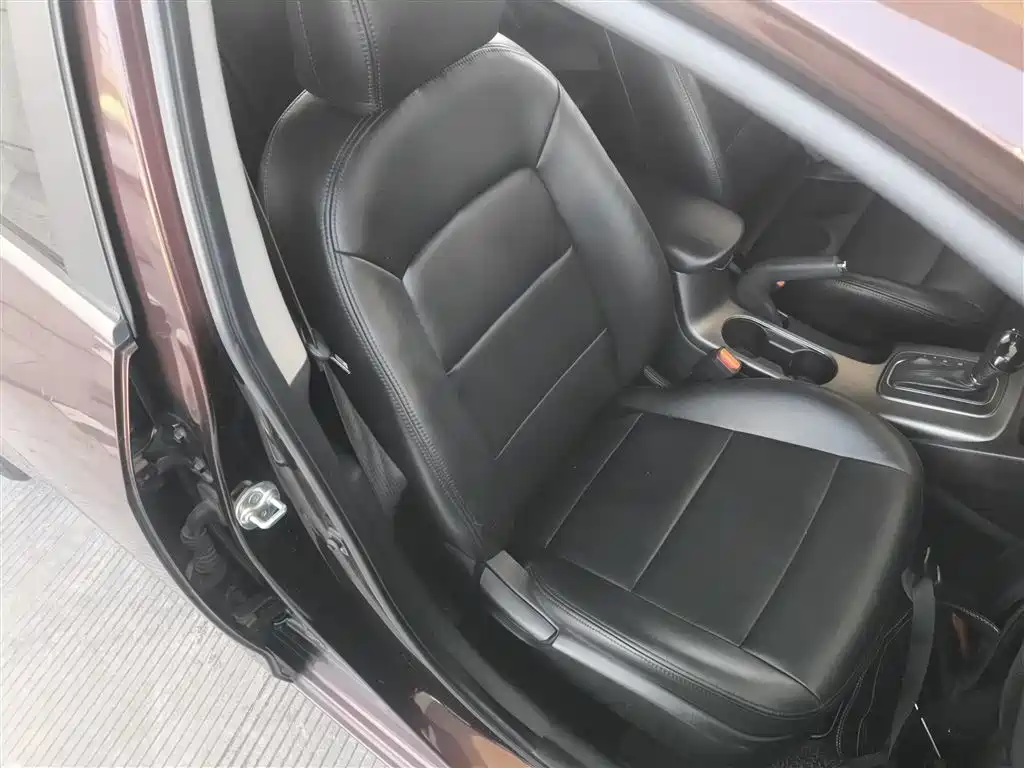 Kia K3 2015 1.6L Automatic GLS фото 25