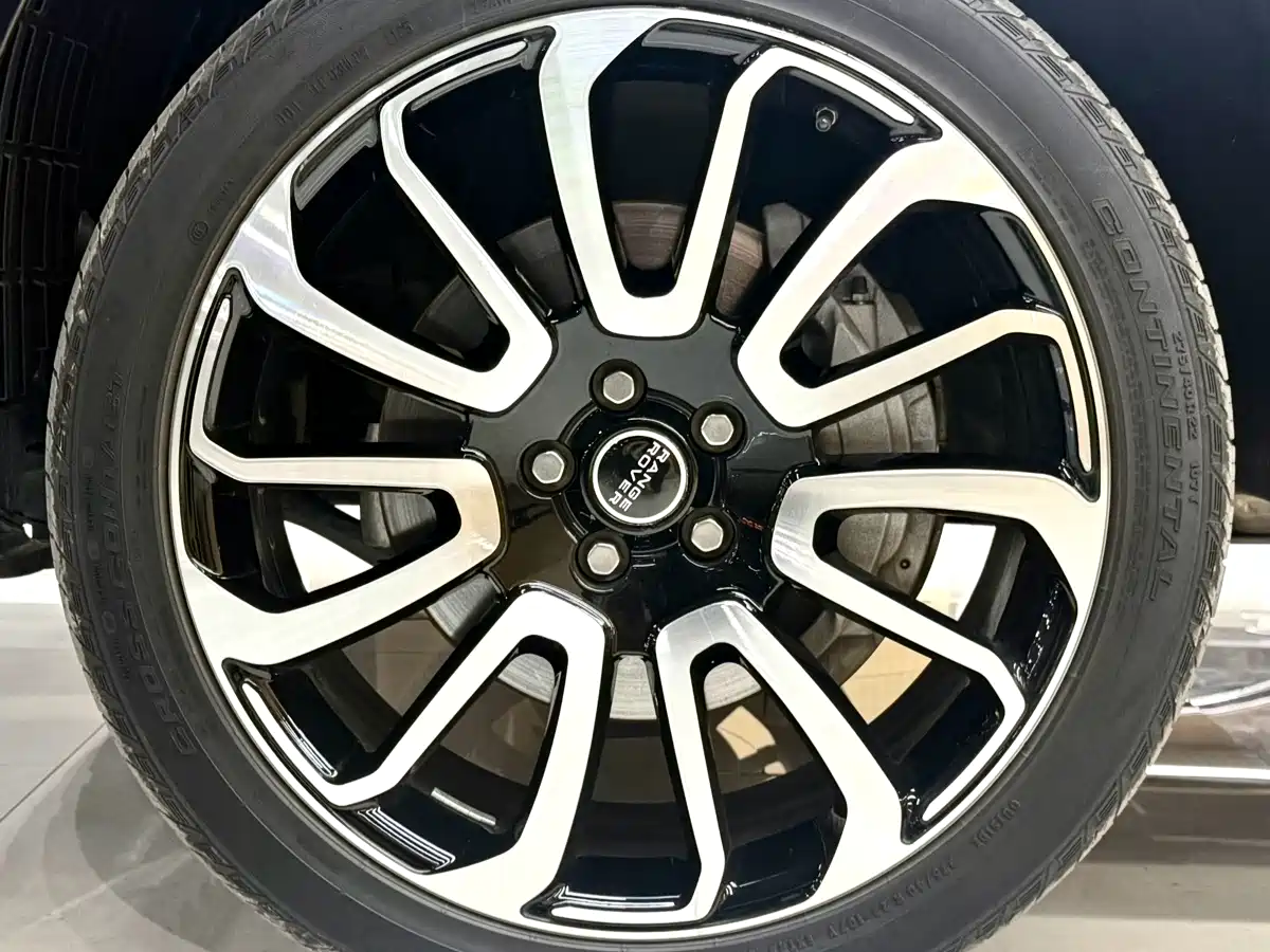 Фото 9 - Land Rover Range Rover