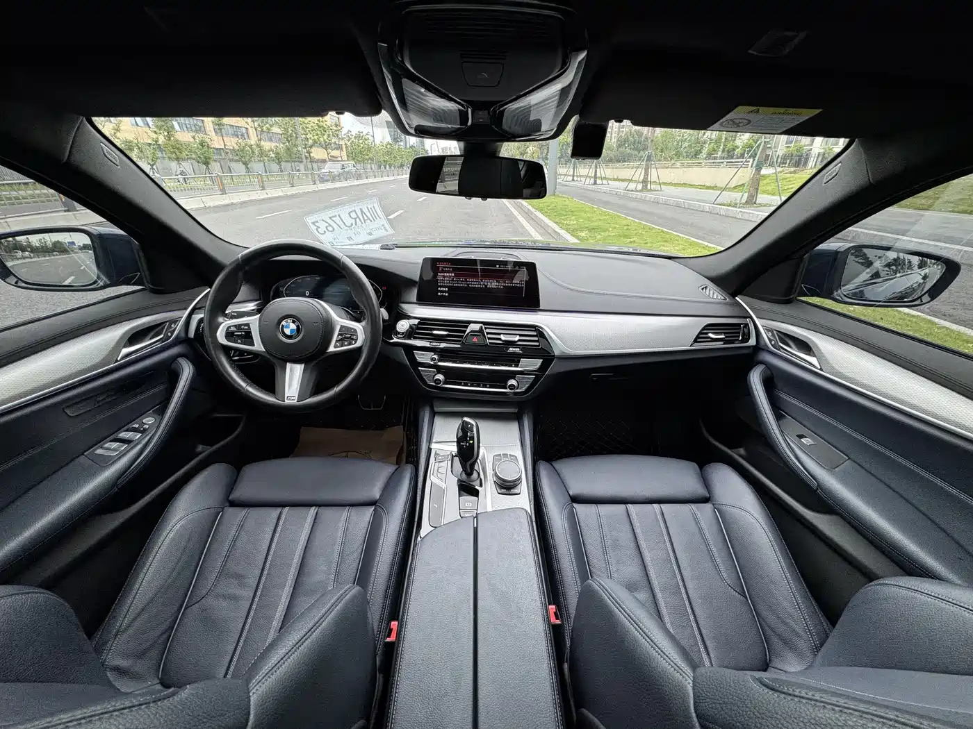 BMW 5 Series (Import) 2020 Model 525i M Sport Package фото 3