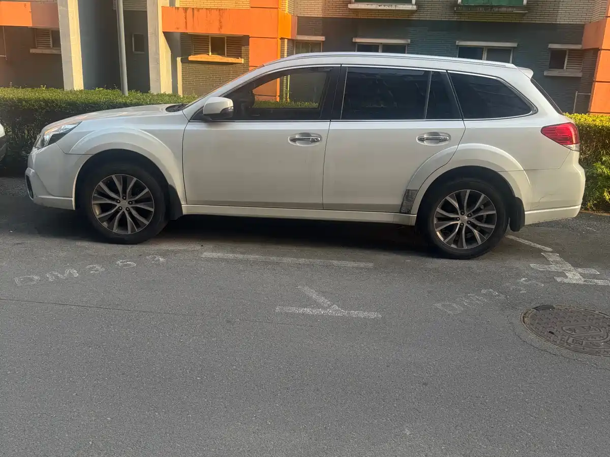 Subaru Outback 2013 2.5i Sport Edition фото 2